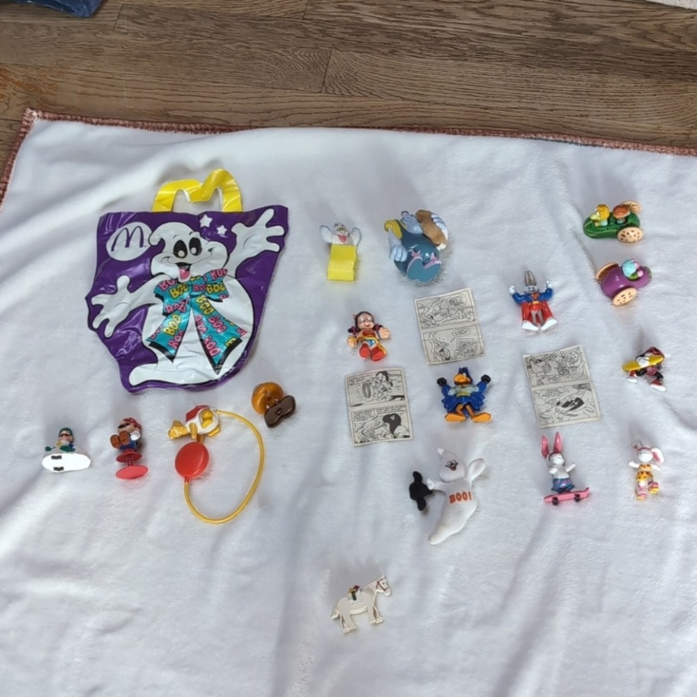 McDonalds Burger King Super Mario Looney Tunes Fraggle Rock Kids meal toys!